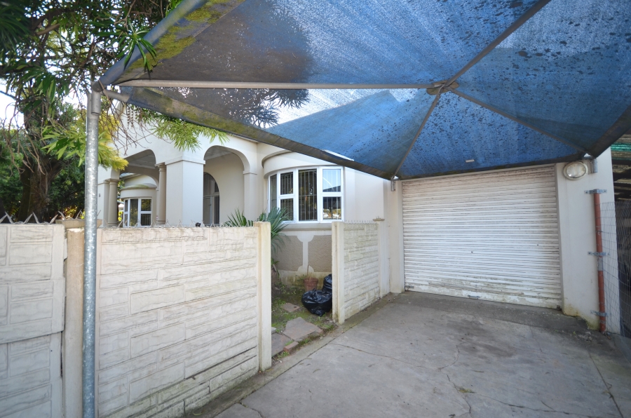 To Let 4 Bedroom Property for Rent in Berea Eastern Cape